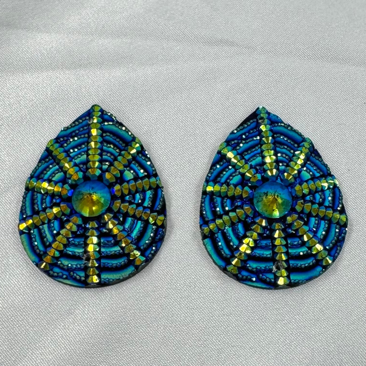 20*30mm (Emerald) Sunburst AB, Sew On, Resin Gems (sold in pair) Sundaylace Creations & Bling