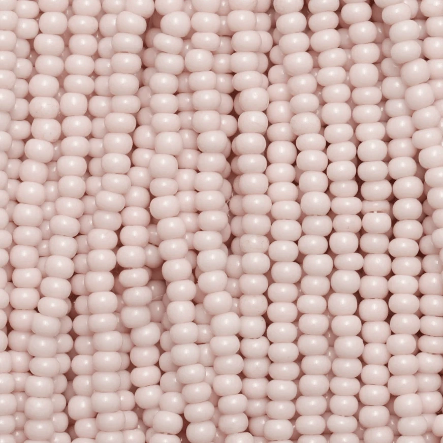 10/0 Bare-ly Pink Chalk Dyed Solgel, Precoisa Seed Bead (Hank) 10/0 Preciosa Seed Beads