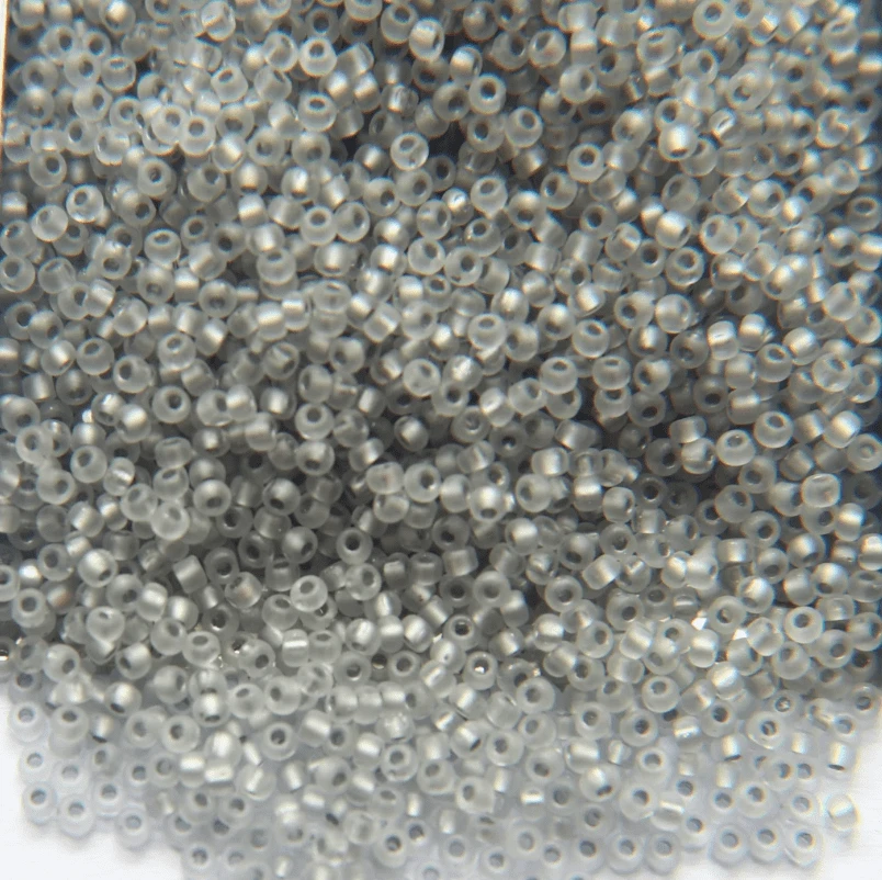 11/0 Charlotte Cut PREMIUM Seed Bead- Matte Crystal Silver Lined *10g Hank* Charlotte Cut Seedbeads