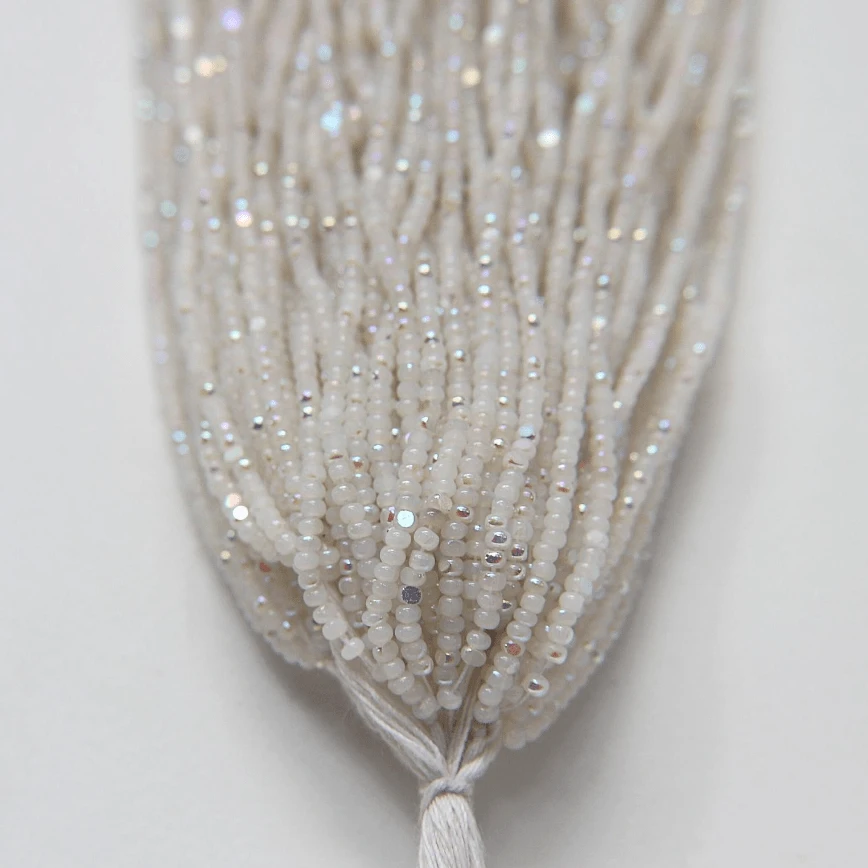 11/0 Charlotte Cut *Premium Seed Bead- Patina Opal White Alabaster Aurore Boreale (AB) *10g Hank* Charlotte Cut Seedbeads