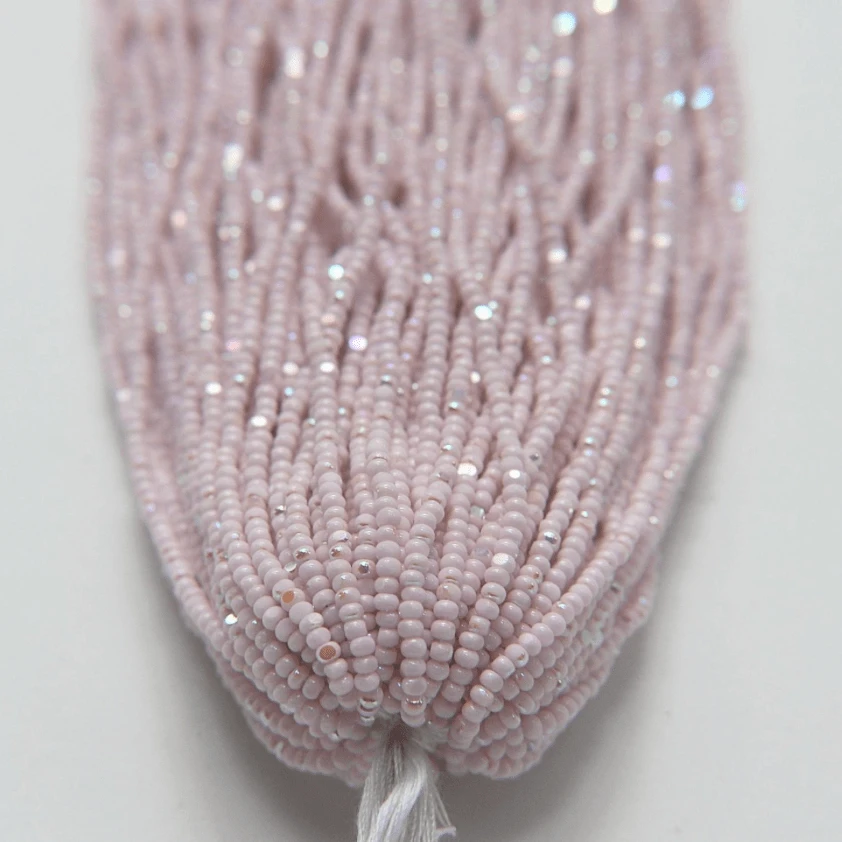 11/0 Charlotte Cut *Premium Seed Bead- Patina Opaque Petal Pink Aurore Boreale *10g Hank* Charlotte Cut Seedbeads