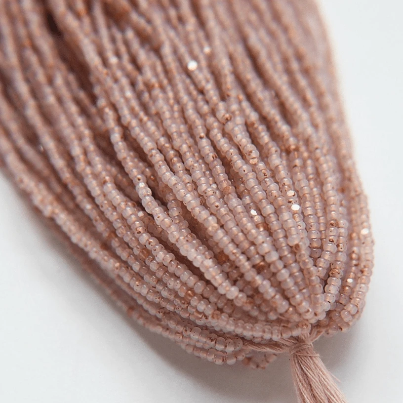 11/0 Charlotte Cut *Premium Seed Bead- White Opal Rose Gold Lined *10g Hank* Charlotte Cut Seedbeads