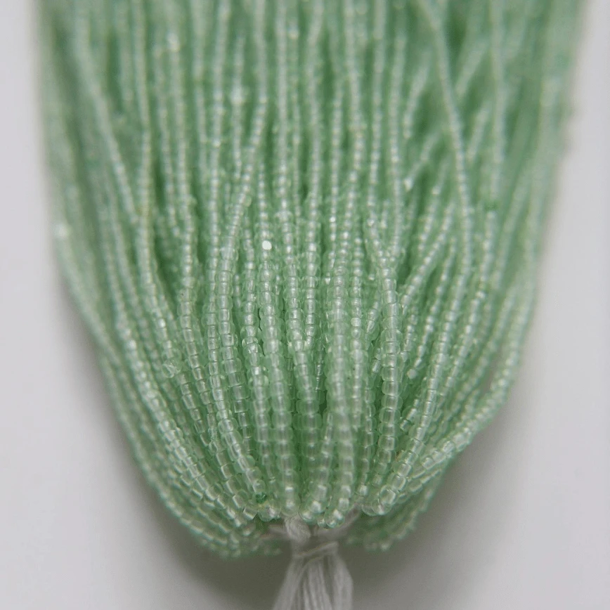 11/0 Charlotte Cut Seed Bead- Chrysolite Green Transparent *10g Hank* Charlotte Cut Seedbeads