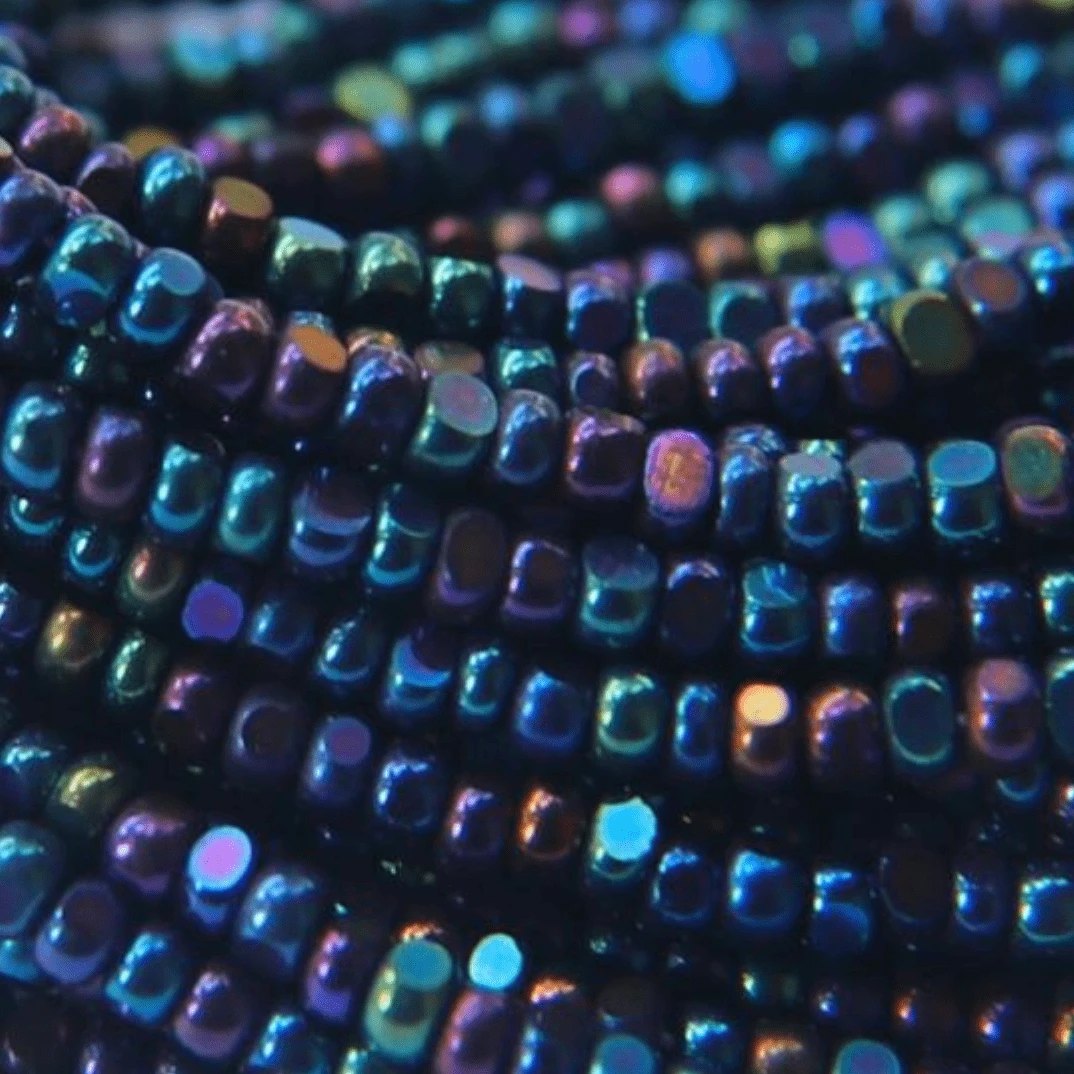 11/0 Charlotte Cut Seed Bead- Metallic Navy IRIS *10g Hank* Charlotte Cut Seedbeads