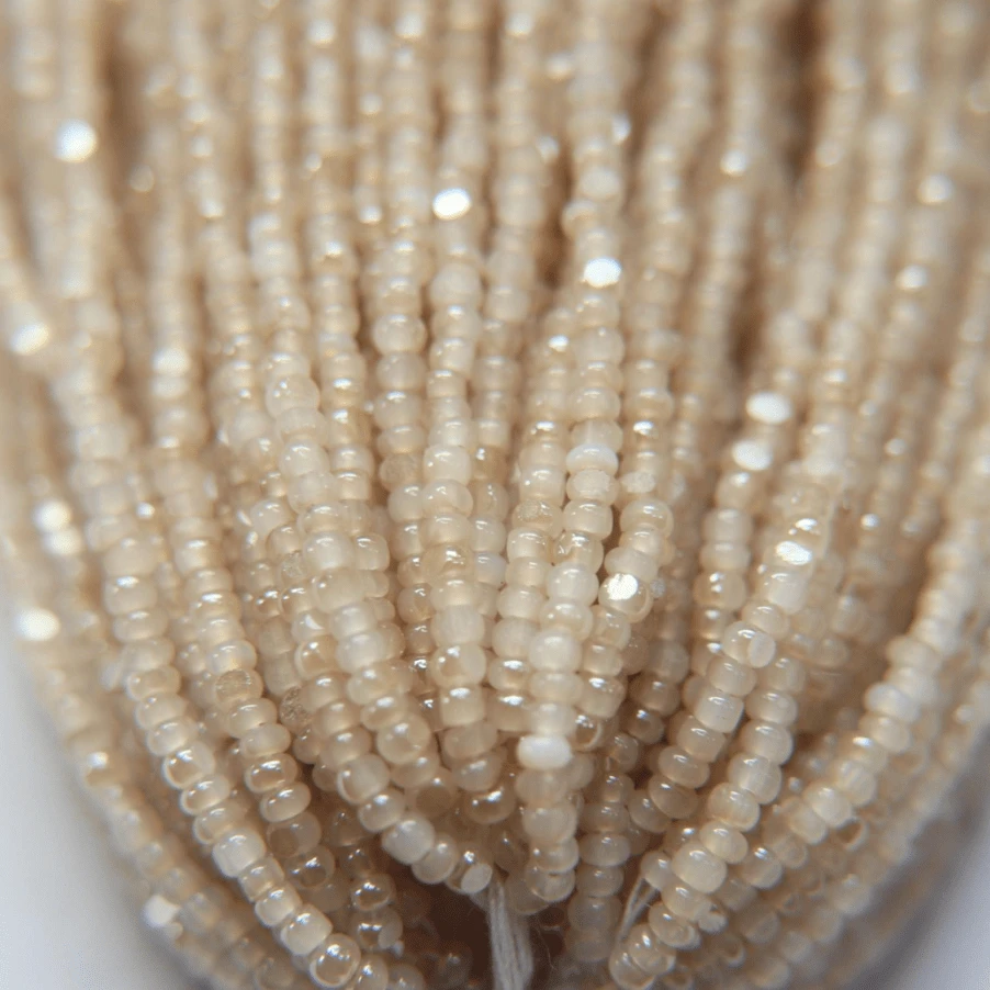 11/0 Charlotte Cut Seed Bead- Opal Honey Tan *10g Hank* Charlotte Cut Seedbeads
