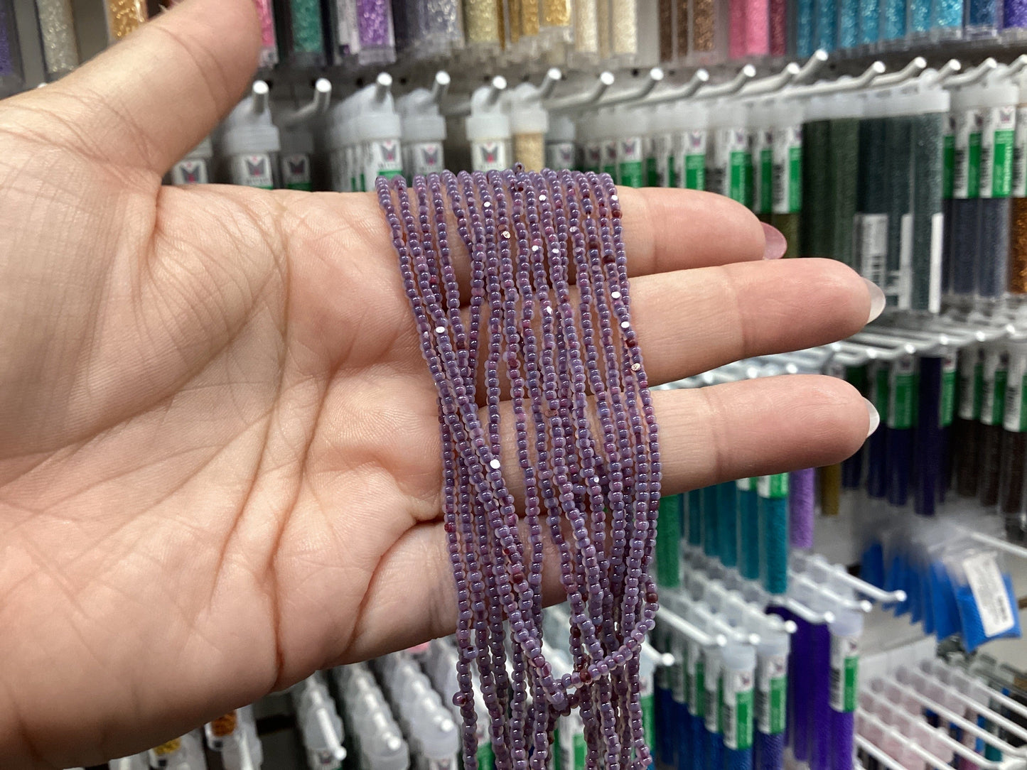 11/0 Charlotte Cut Seed Bead- Opal Plum Pink *10g Hank* Charlotte Cut Seedbeads