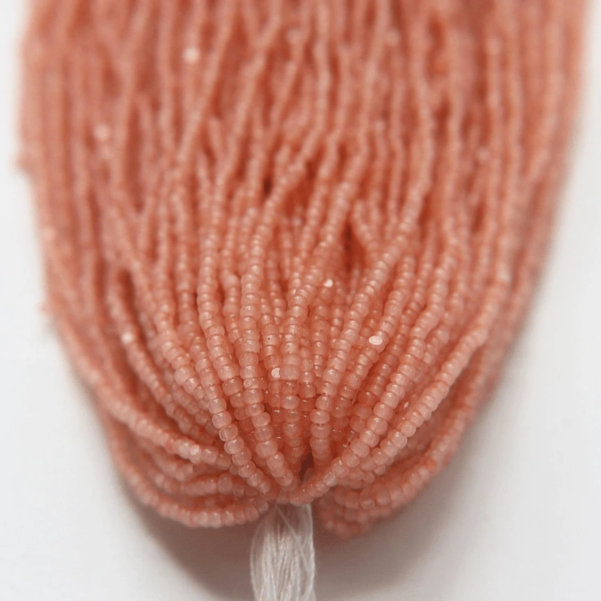 11/0 Charlotte Cut Seed Bead- Opal Rose Peach *10g Hank* Charlotte Cut Seedbeads