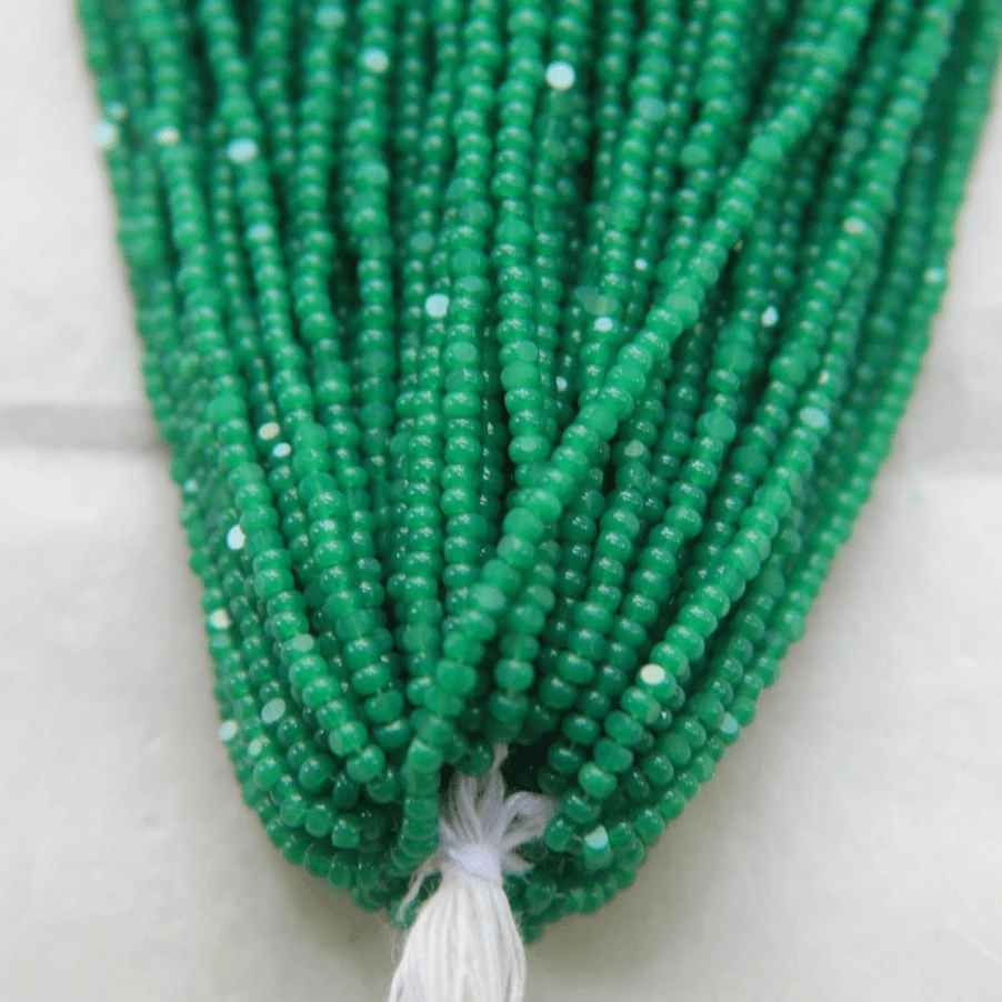11/0 Charlotte Cut Seed Bead - Opal Spring Green *10g Hank* Charlotte Cut Seedbeads