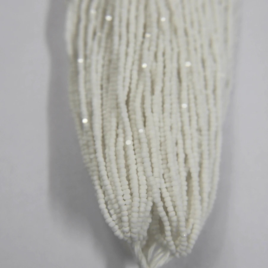 11/0 Charlotte Cut Seed Bead- Opaque Chalk White MATTE *10g Hank* Charlotte Cut Seedbeads