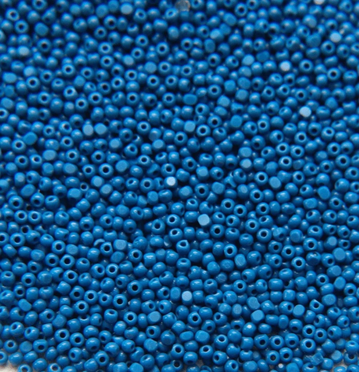 11/0 Charlotte Cut Seed Bead- Opaque Dark Medium Blue *10g Hank* Charlotte Cut Seedbeads