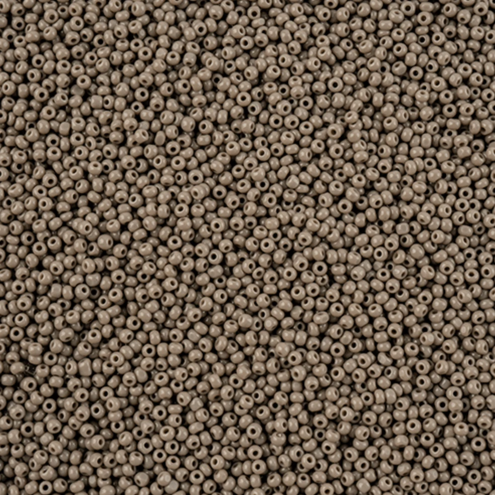13/0 Charlotte Cut Czech Seed Bead - Opaque Grey (13g VIAL) 13/0 Seedbeads