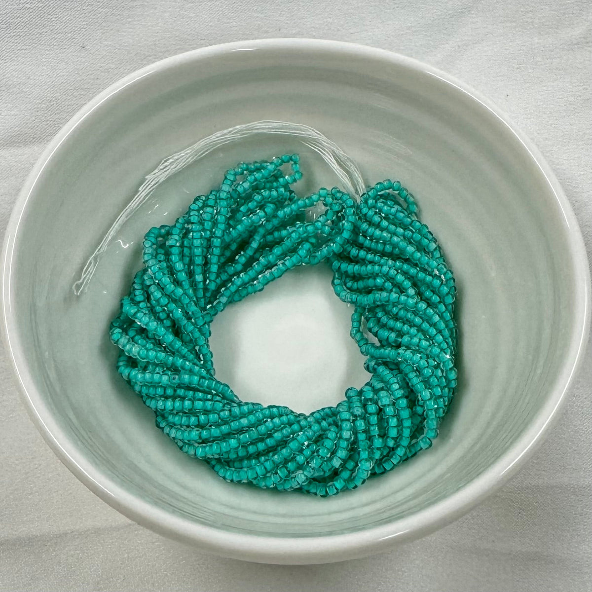 11/0 Charlotte Cut Seed Bead- Crystal Mint Green Lining *10g Hank* India Sheen Charlotte Cut Seedbeads