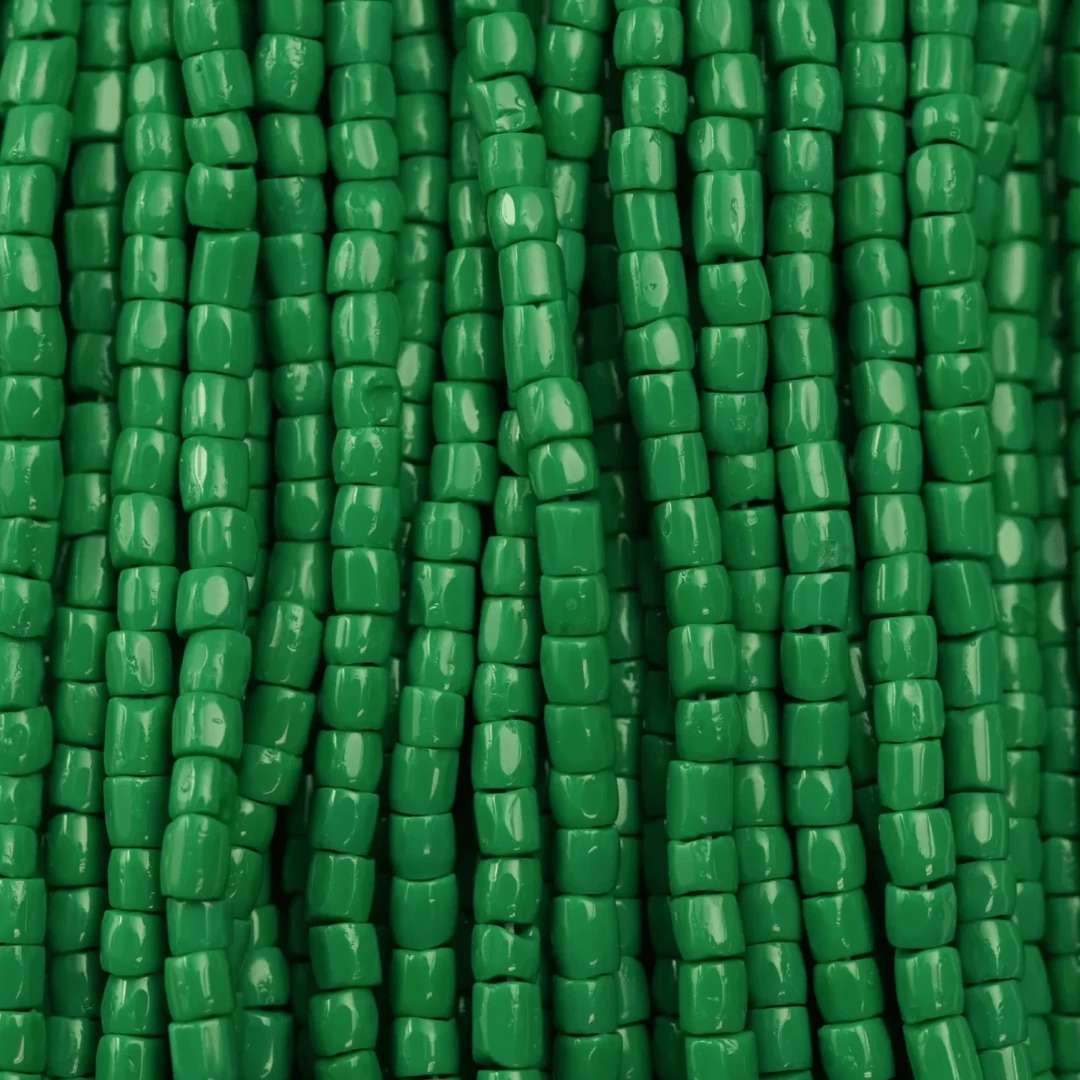 3 Cut 9/0 Beads Dark Green Opaque *Limited time* Hank 3-cut Beads