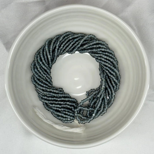 11/0 Charlotte Cut Seed Bead - Grey White Lined (10g) India Sheen Charlotte Cut Seedbeads