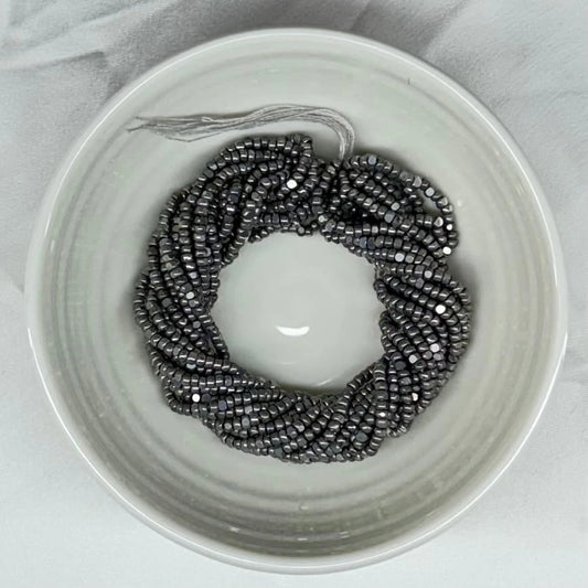 11/0 Charlotte Cut Seed Bead- Metallic Silver *10g Hank* India Sheen Charlotte Cut Seedbeads