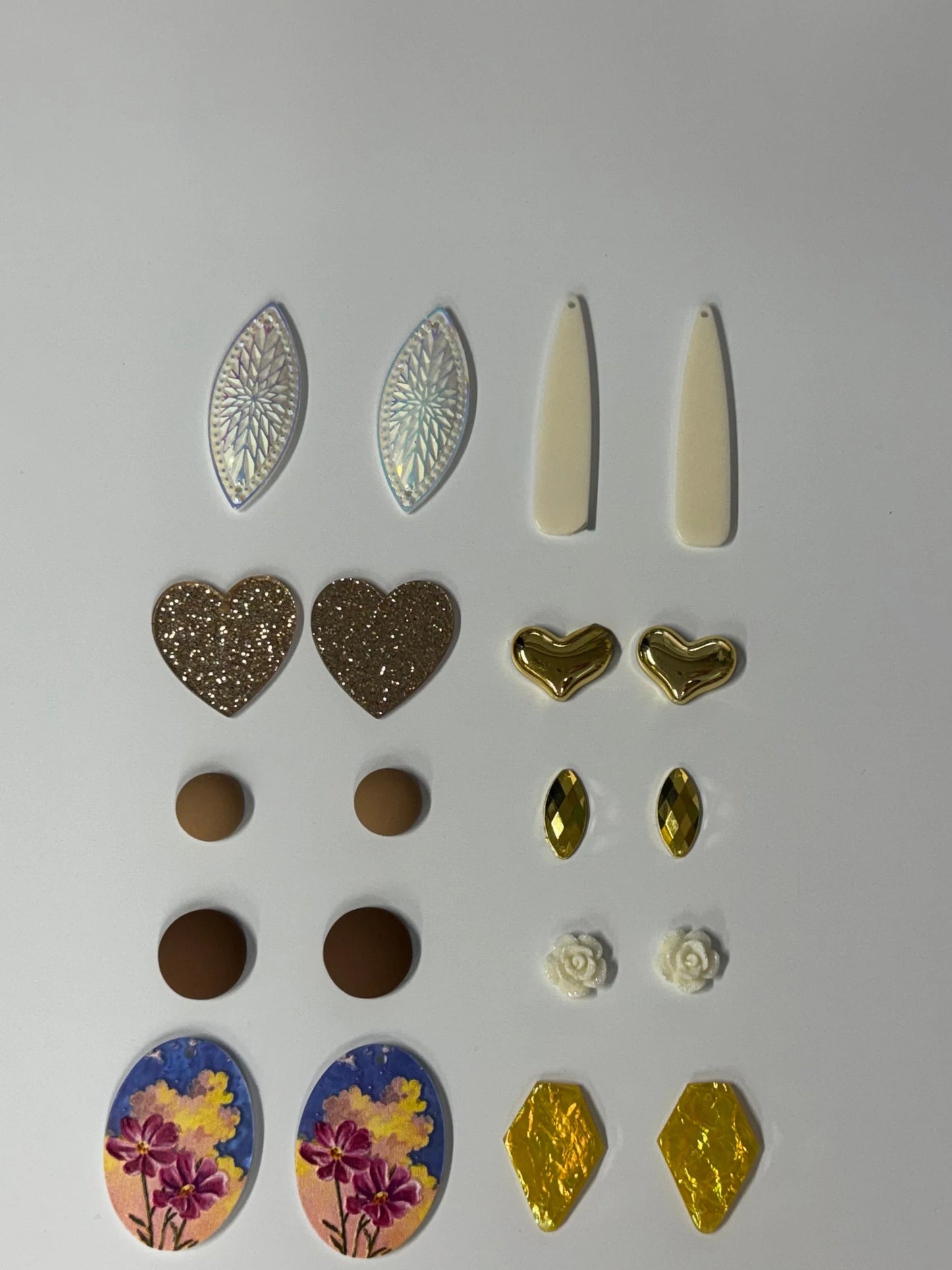 "Golden Sun" 10 Pairs of Resin Gem Set, Promotions Sundaylace Creations & Bling