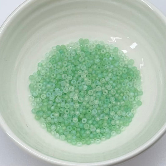 11/0 Japanese Seedbeads, Pale Green (10g) 11/0 Japanese Seed Beads