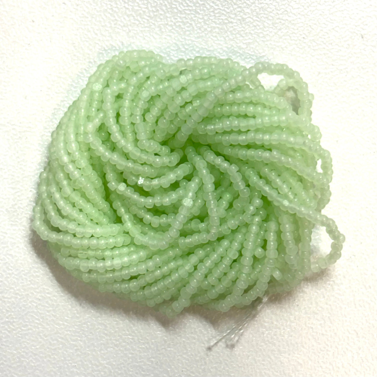 13/0 Charlotte Cut Seed Bead -Chrysolite Opal Green 10g India Sheen Charlotte Cut Seedbeads