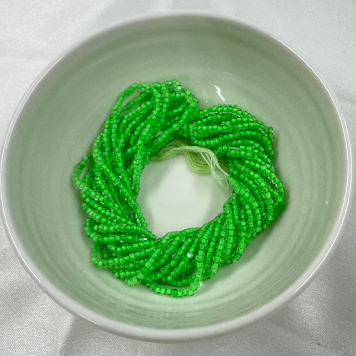 11/0 Charlotte Cut Seed Bead- Colour Lined Neon Green *10g Hank* India Sheen Charlotte Cut Seedbeads