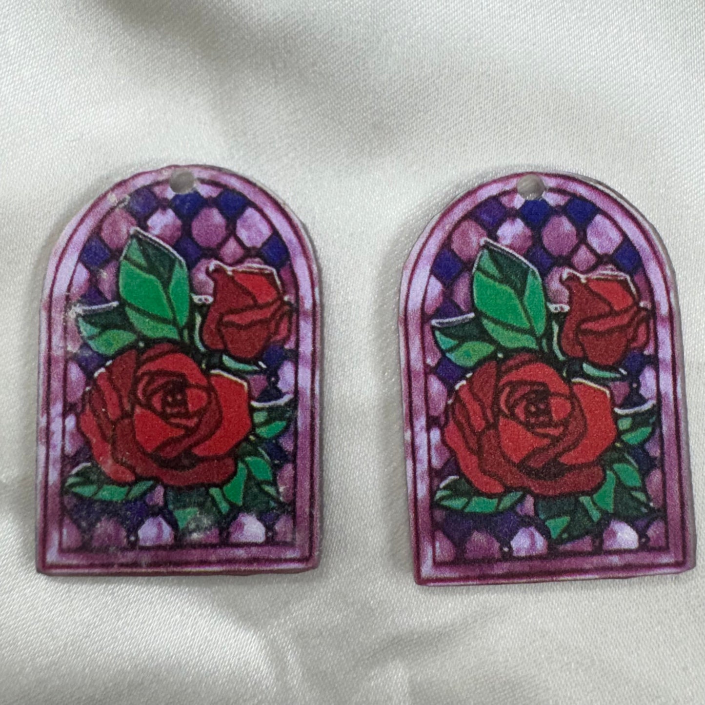 28*40mm Red Roses on Pink Checkered Stain Glass Acrylic Gem, Sew on, Large Acrylic Resin Gem (Sold in Pair) (Vintage) Resin Gems