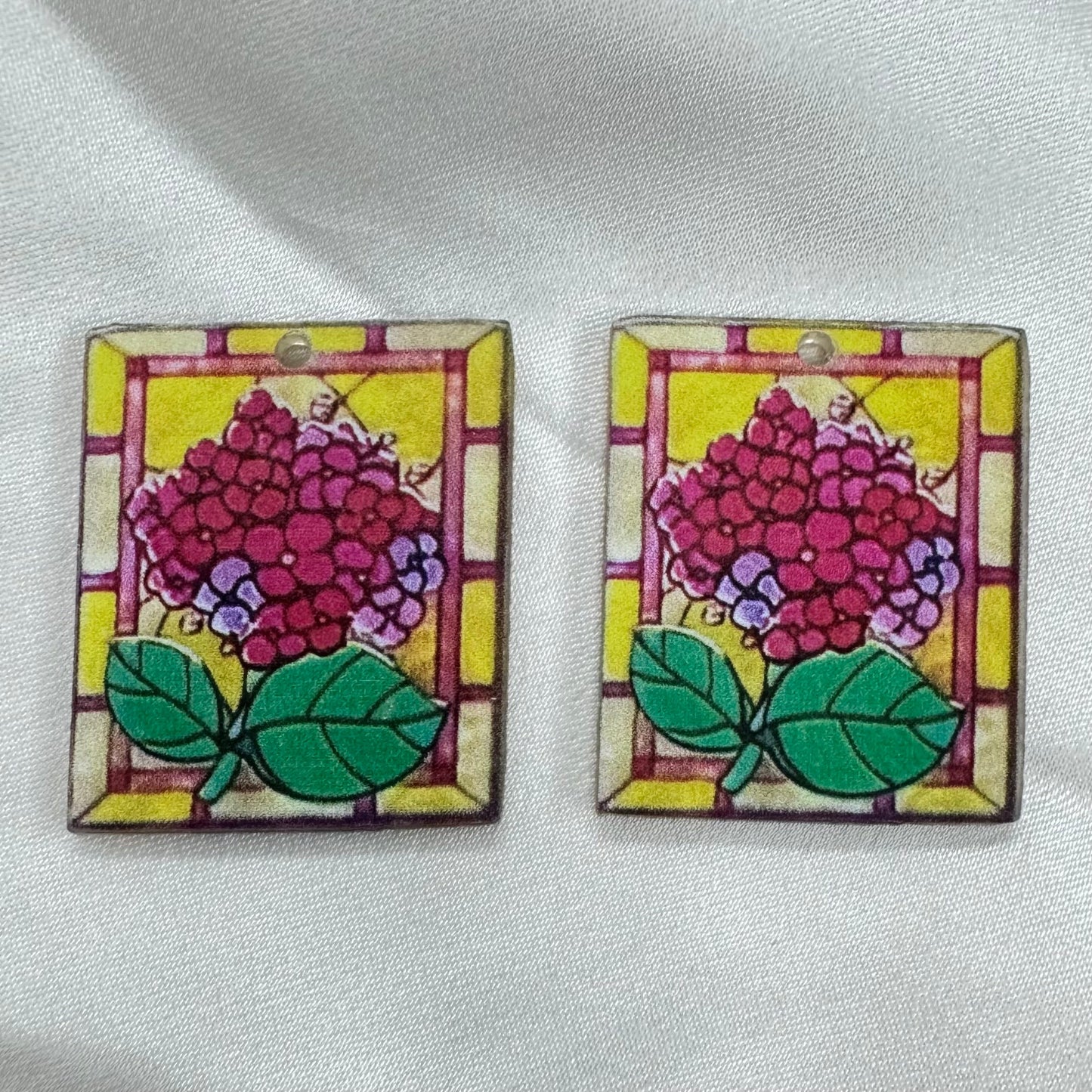 30*37mm Red Pink Flowers Stain Glass Acrylic Gem, reversible with one hole (Sold in pair) (Vintage) Resin Gems