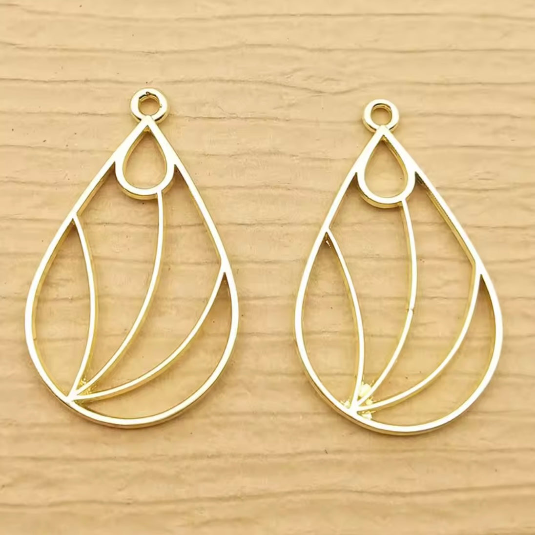 19*31mm Waterdrop Pendant Charm (Sold Individually) Basics