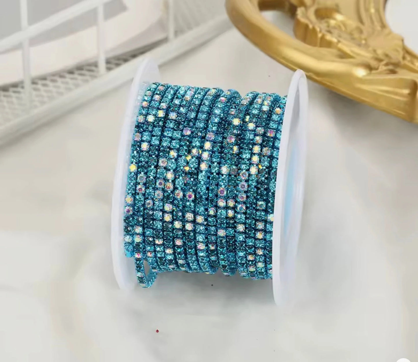Ss6 Mixed Coloured AB Stone on Blue Coloured Metal Rhinestone Chain (Sold in 36") Metal Rhinestone Chain