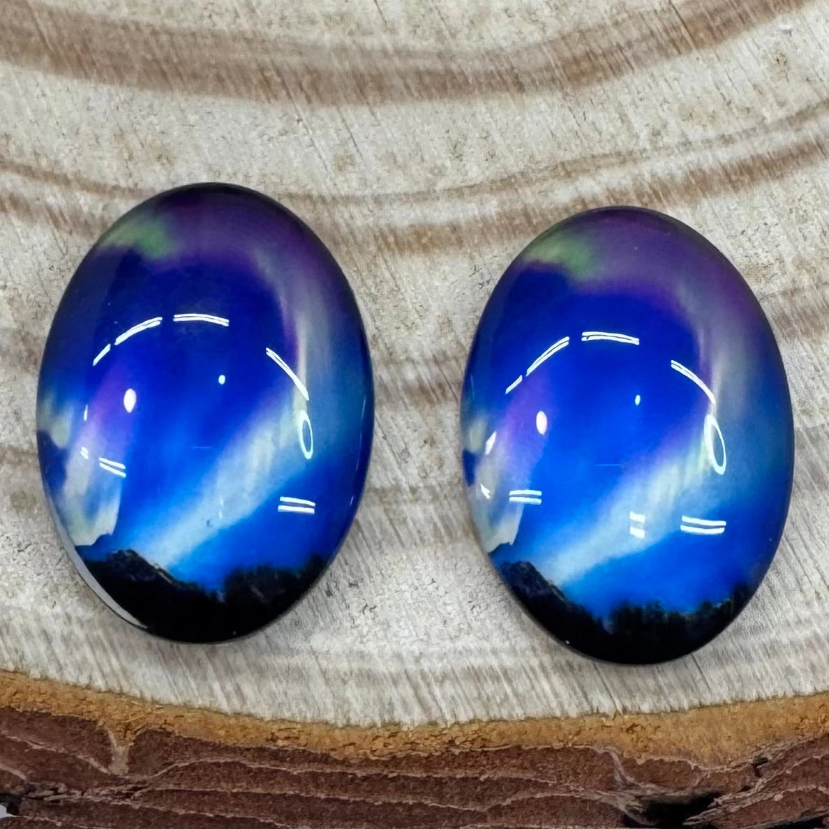25*18mm Blue Background Forest Aurora Borealis Oval Acrylic Oval, Glue On, Resin Gem Sundaylace Creations & Bling