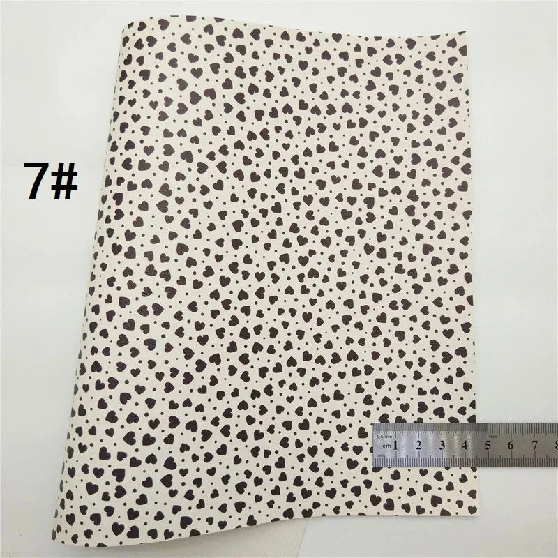 20*30cm Black Hearts on White Smooth Leatherette Sheet Leatherette