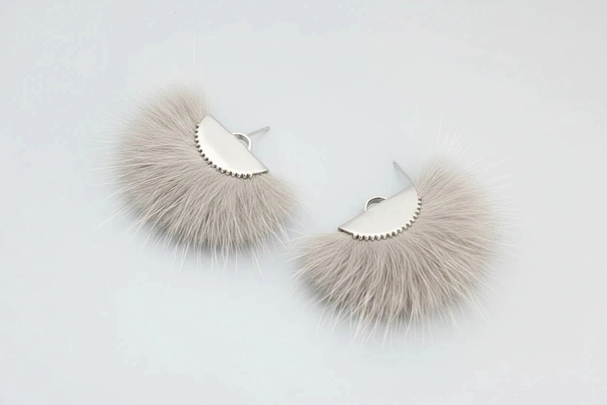40mm Whtie Real Mink Fur SILVER Tassel, Earring Finding, (10 piece) Feather/Furs