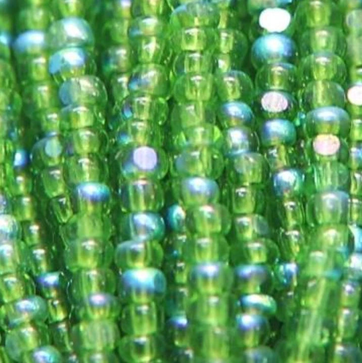 11/0 Charlotte Cut Seed Bead - Transparent Patina Kelly Green AB (10g) India Sheen Charlotte Cut Seedbeads