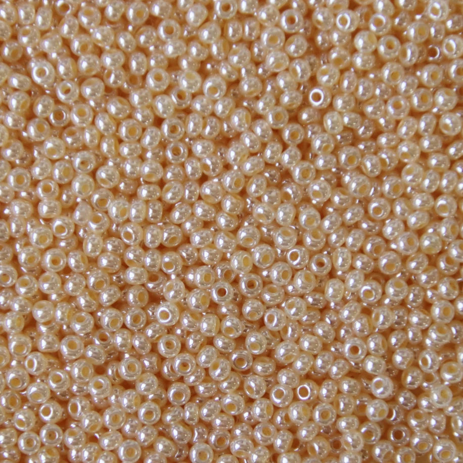 10/0 Pearlized Medium White Shell Luster, Preciosa Seed Beads (22g) 10/0 Preciosa Seed Beads