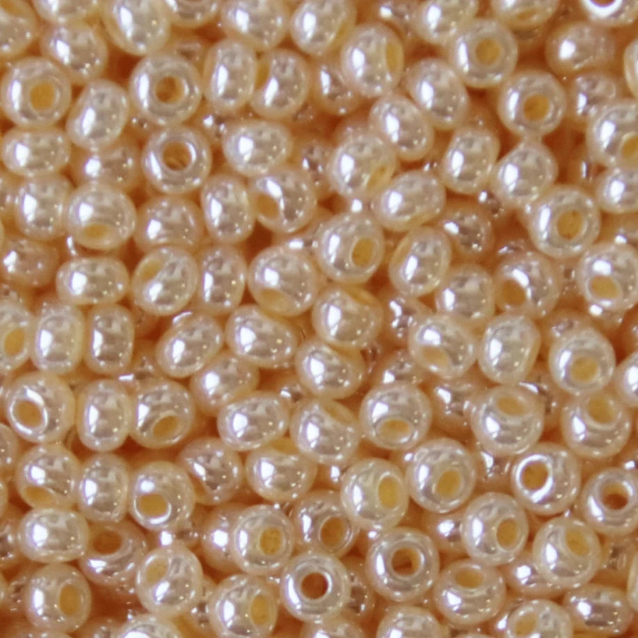 10/0 Pearlized Medium White Shell Luster, Preciosa Seed Beads (22g) 10/0 Preciosa Seed Beads