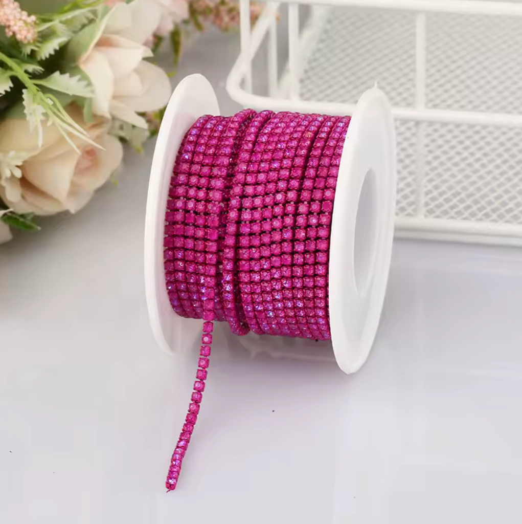 Ss6 Mocha Rose Stone on Mocha Rose Coloured Metal Rhinestone Chain (Sold in Yard) (Copy) Metal Rhinestone Chain