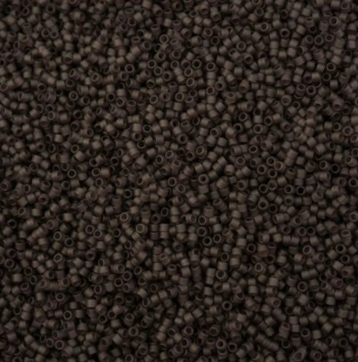 Delica 11/0 RD Grape Purple Matte (2405v) (5.2g) Miyuki Delica Beads