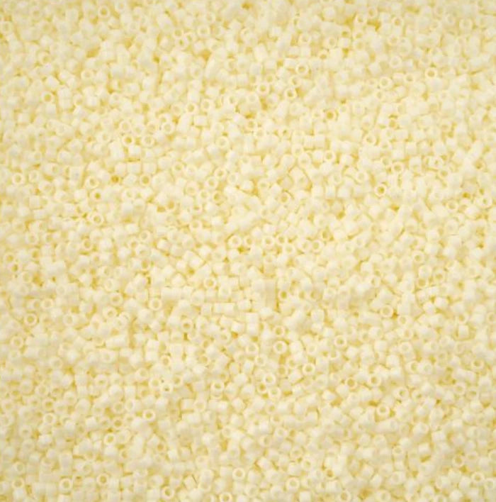 Delica 11/0 RD Opaque Light Cream Luster (2401v) (5.2g) Miyuki Delica Beads