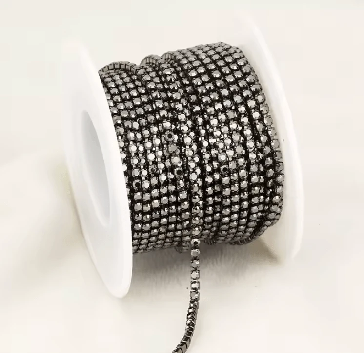 Ss4 Metallic Gunmetal Stone, on Gunmetal Metal Rhinestone Chain, Dense Chain 33" SS4 Metal Rhinestone Chain