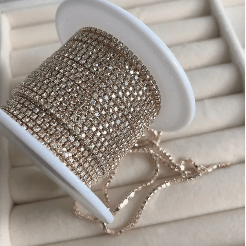 Ss4 Silk Topaz Stone, on Bright Gold Metal Rhinestone Chain (33") SS4 Metal Rhinestone Chain