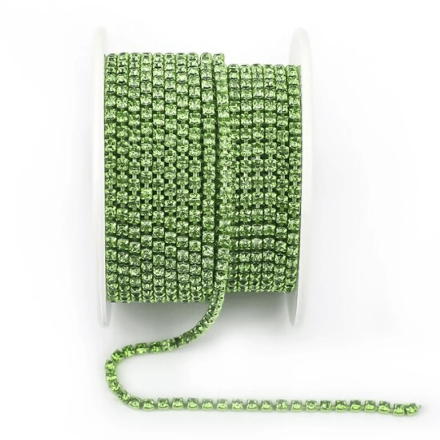 Ss6 Apple Green Stone, on BRIGHT GREEN Coloured Metal Rhinestone Chain (Sold in 36") SS6 Metal Rhinestone Chain