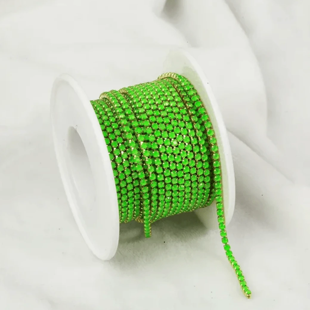 Ss6 Neon Green Opal Stone on Gold Metal Rhinestone Chain (Sold in 36") SS6 Metal Rhinestone Chain