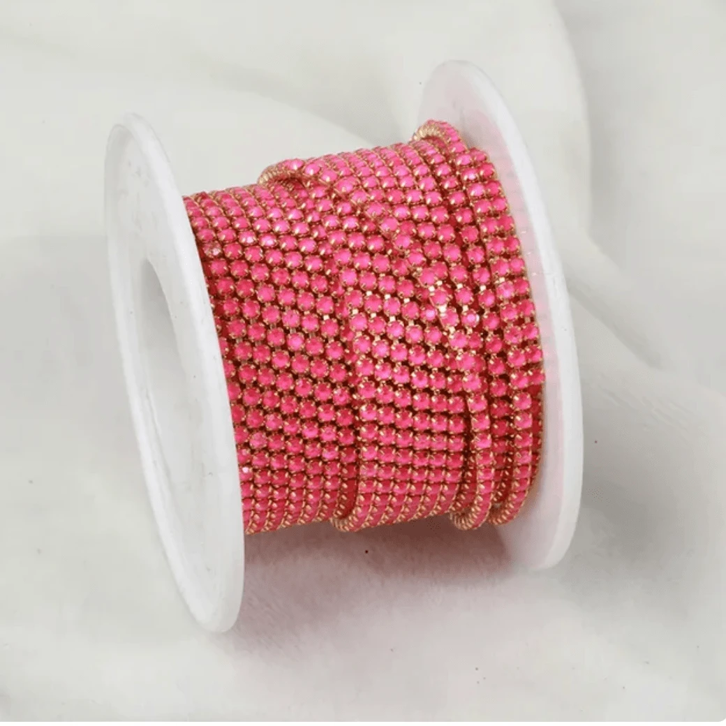 Ss6 Neon Pink Opal Stone on Gold Metal Rhinestone Chain (Sold in 36") SS6 Metal Rhinestone Chain