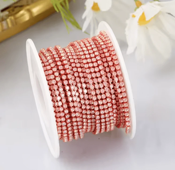 Ss6 Opal Peach Stone on Peach Coloured Metal Rhinestone Chain SS6 Metal Rhinestone Chain