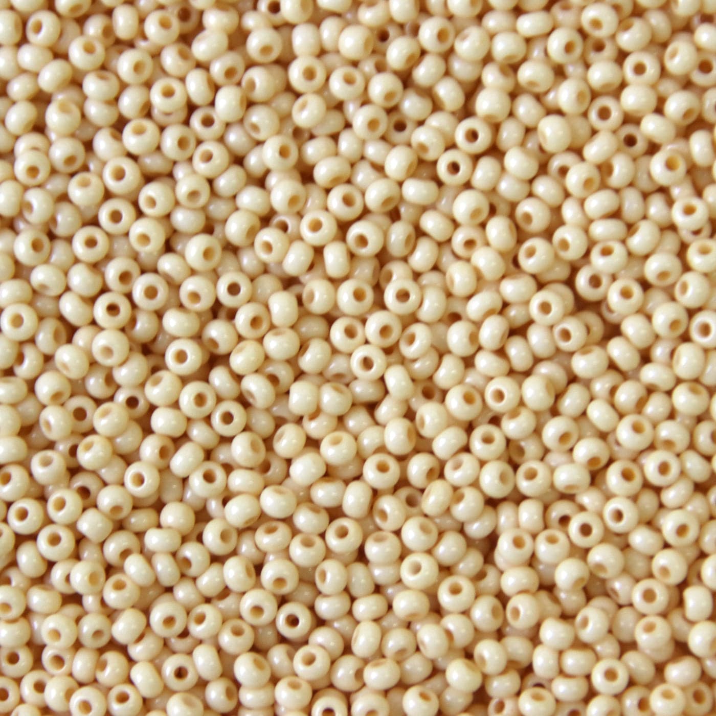 Preciosa Ornela 10/0 Preciosa Seed Beads 10/0 Beige Dyed Chalk White Opaque, Preciosa Seed Beads *NEW*