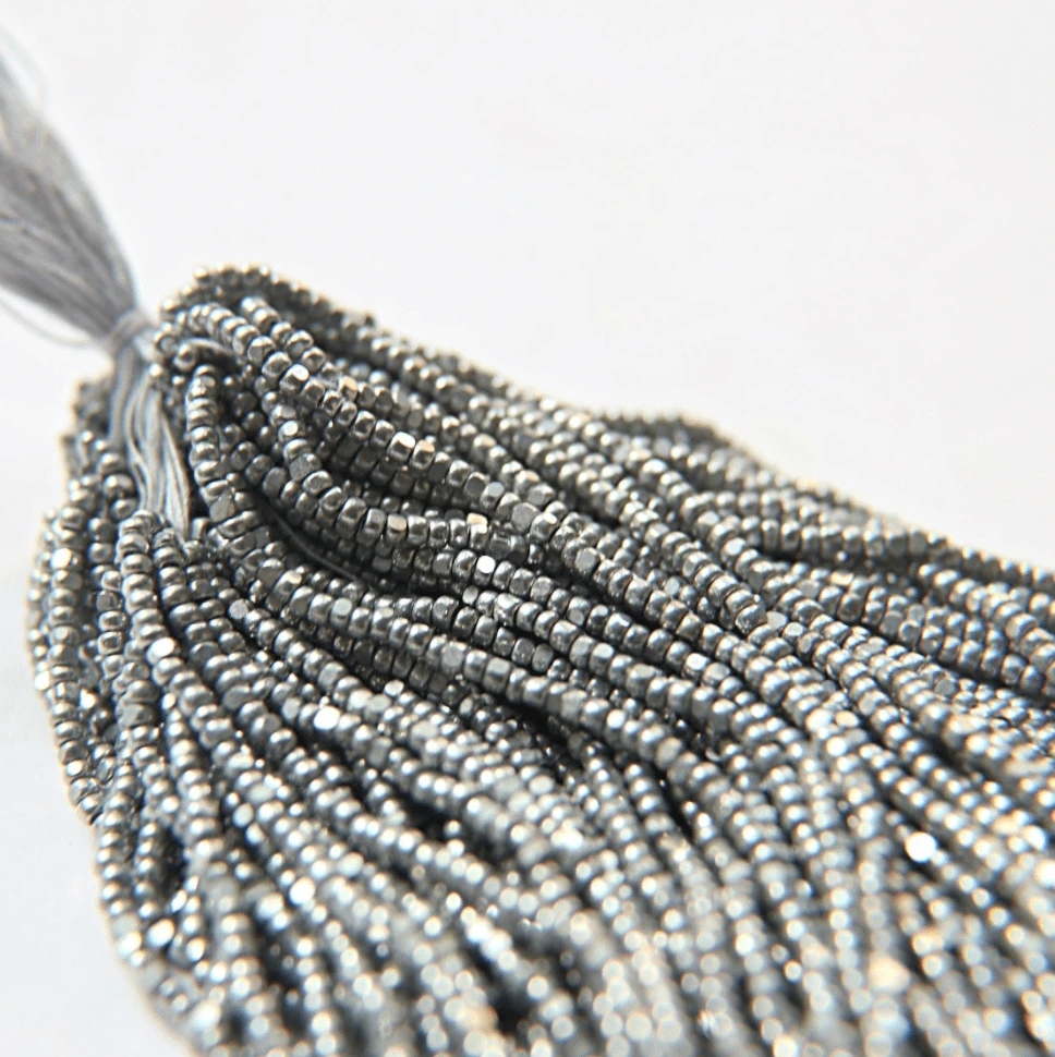 11/0 Charlotte Cut Seed Bead- Metallic Silver *10g Hank* Charlotte Cut Seedbeads