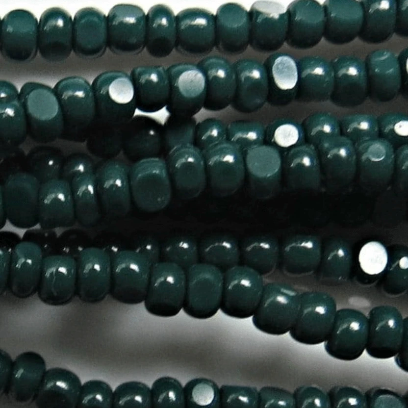 11/0 Charlotte Cut SHEEN India Seed Bead- Opaque Emerald Green *10g Hank* Charlotte Cut Seedbeads