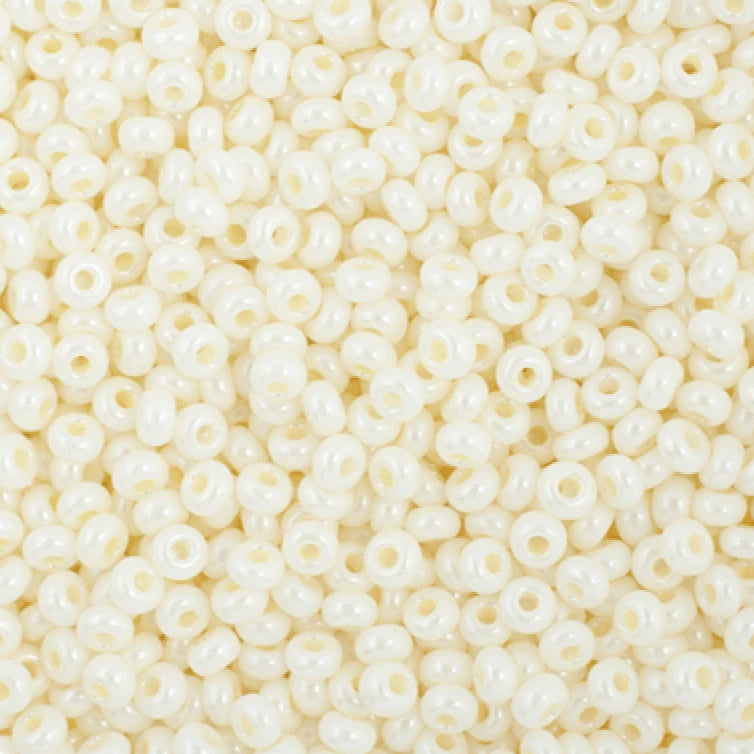 Preciosa Ornela 10/0 Preciosa Seed Beads 10/0 CREAM Opaque, Preciosa Seed Beads