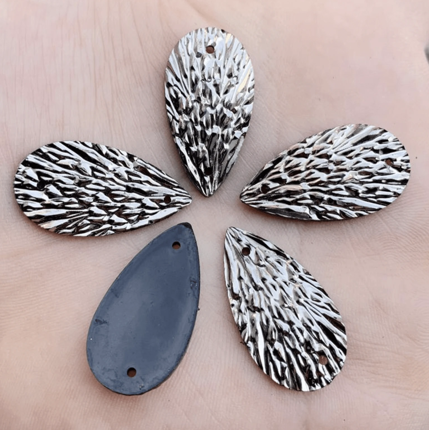 Sundaylace Creations & Bling Resin Gems 18*25mm Gunmetal Grey Phoenix Texture, Sew on, Resin Gem