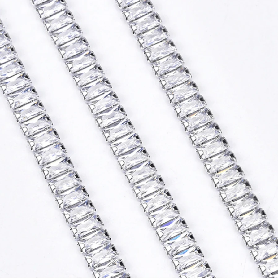 Sundaylace Creations & Bling SS6 Metal Rhinestone Chain 2.5*5mm CLEAR RECTANGLE STONE with Silver Rhinestone HIGH QUALITY Metal Chain, Sold in 18" *RARE*