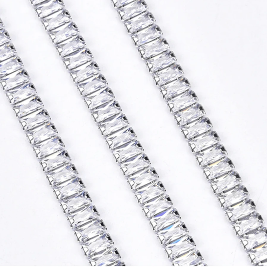 Sundaylace Creations & Bling SS6 Metal Rhinestone Chain 2.5*5mm CLEAR RECTANGLE STONE with Silver Rhinestone HIGH QUALITY Metal Chain, Sold in 18" *RARE*