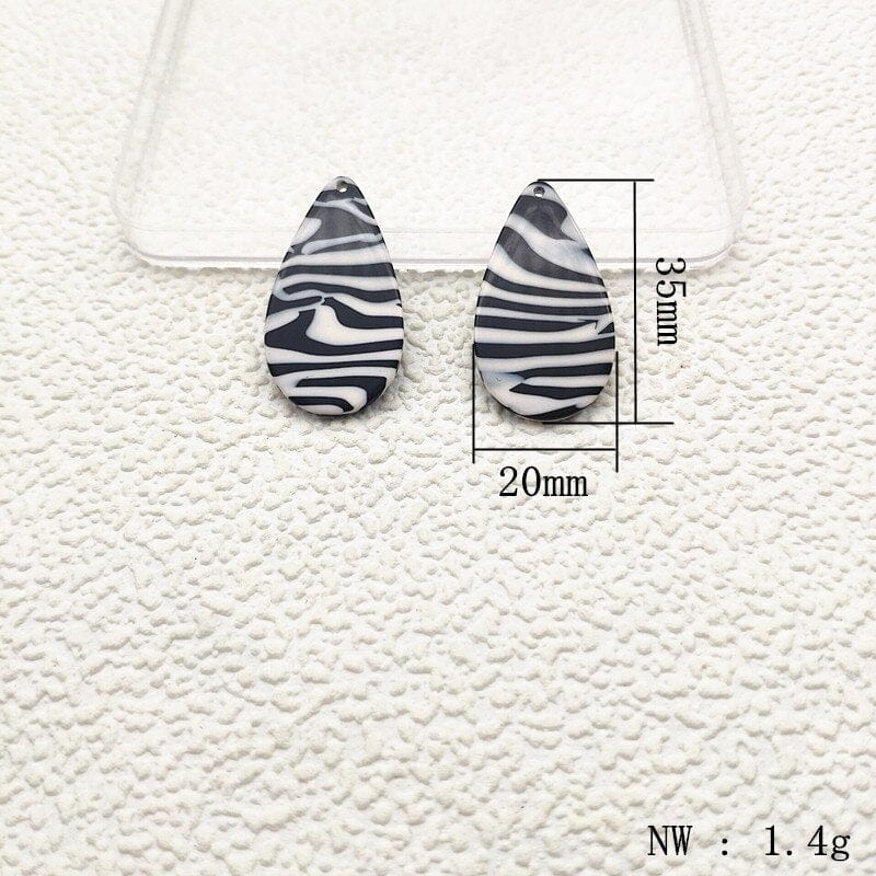 Sundaylace Creations & Bling Resin Gems 20*35mm Black and White Zebra Acrylic Teardrops, one hole, Resin Gems